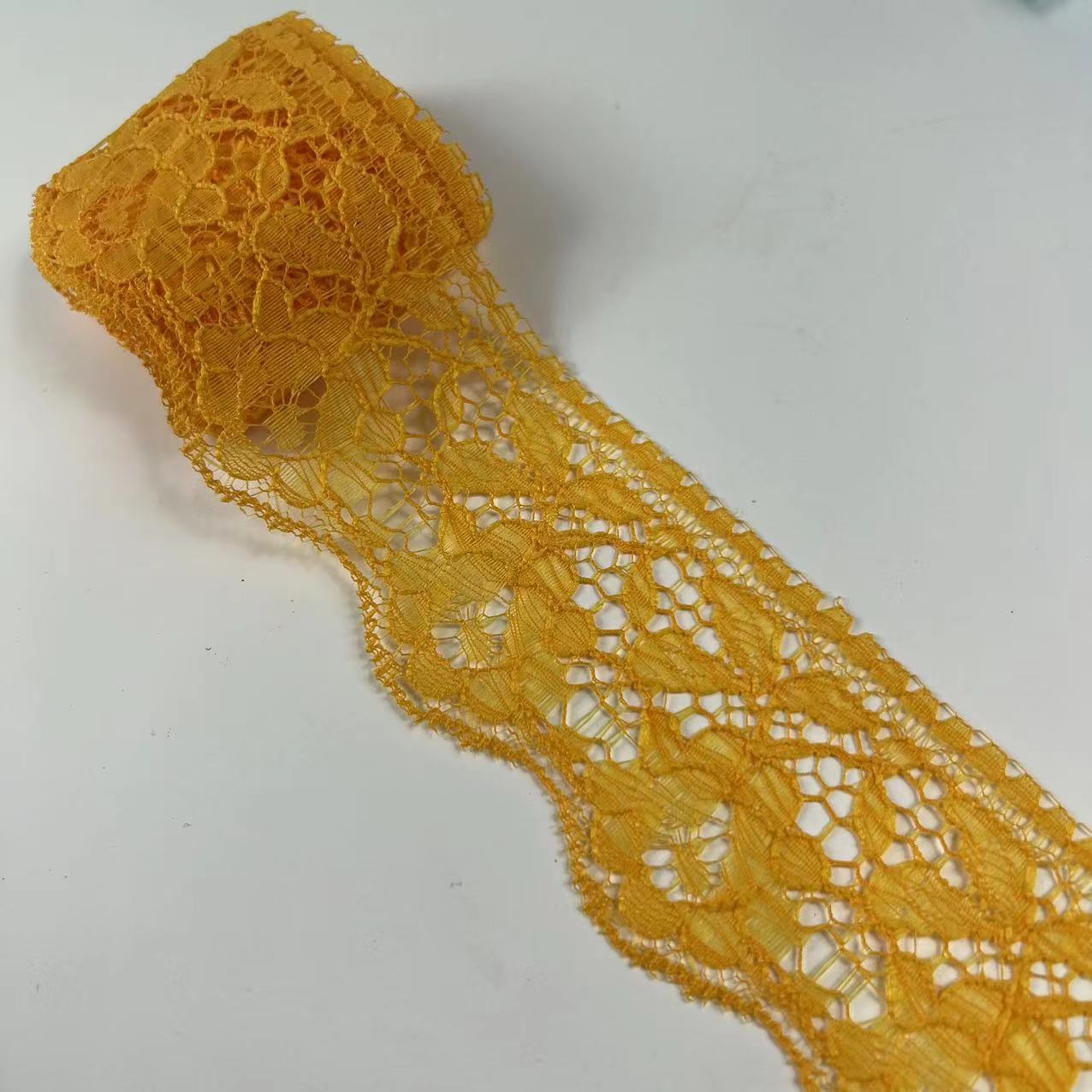 Suministro directo de fábrica 6cm encaje ropa textil para el hogar falda collar accesorios encaje color no elástico material de poliéster al por mayor