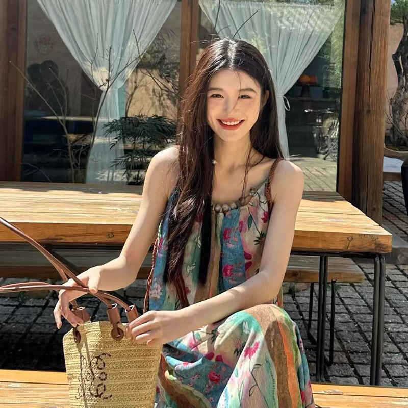 Seaside Vacation Suspender Dress for Women Summer New Style French Retro Floral Elegant Casual Style Beach Long Dress