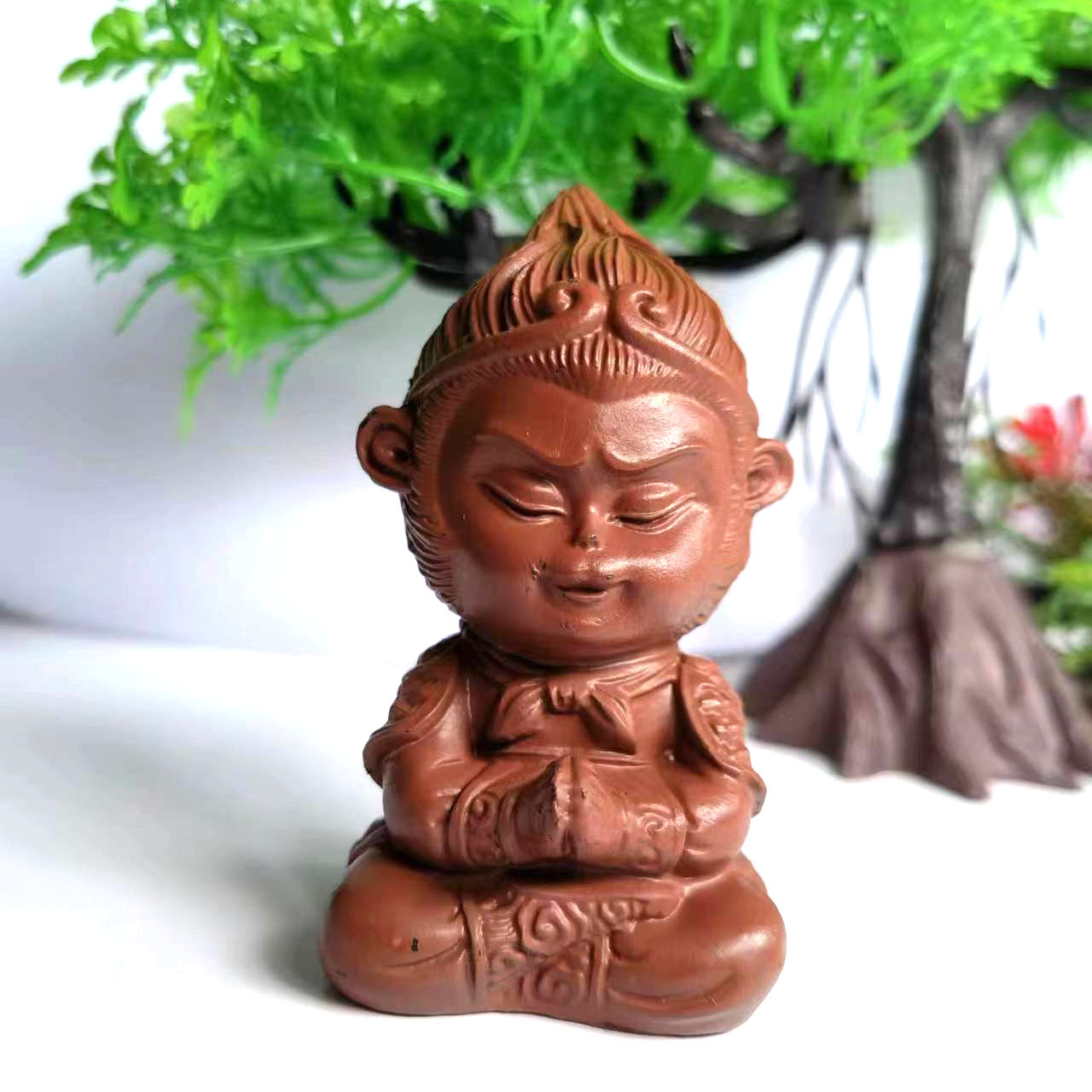 打坐悟空浅棕色大号PVC