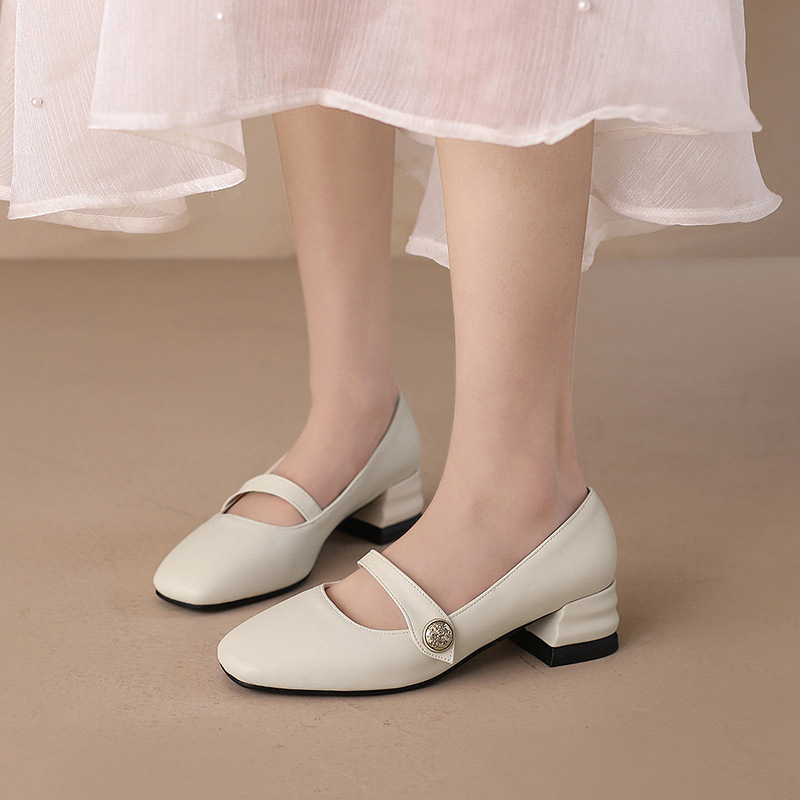 Mary Jane shoes low-cut