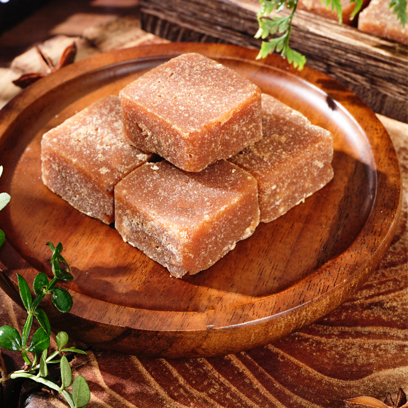 Yunnan Handmade Brown Sugar Blocks Traditional Cane Sugar 500g Jar preparation