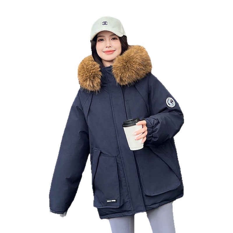 Invierno de 2025 nuevo abrigo de trabajo de estilo americano para niñas estudiantes engrosadas pasteles versátiles para superar la tendencia de ropa de algodón con cuello con capuzas