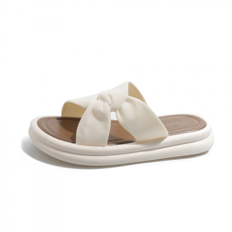 Niche Thick-Soled Outdoor Sandals for Women, Fashionable Casual Flat Sandals for the Beach