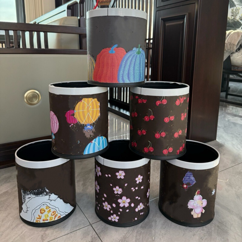 Luxury Pumpkin Print Leather Trash Can, Coverless Waste Basket for Home Living Room and Bedroom, Holiday Gift Luxury Pumpkin Print Leather Trash Can, Coverless Waste Basket for Home Living Room and Bedroom, Holiday Gift