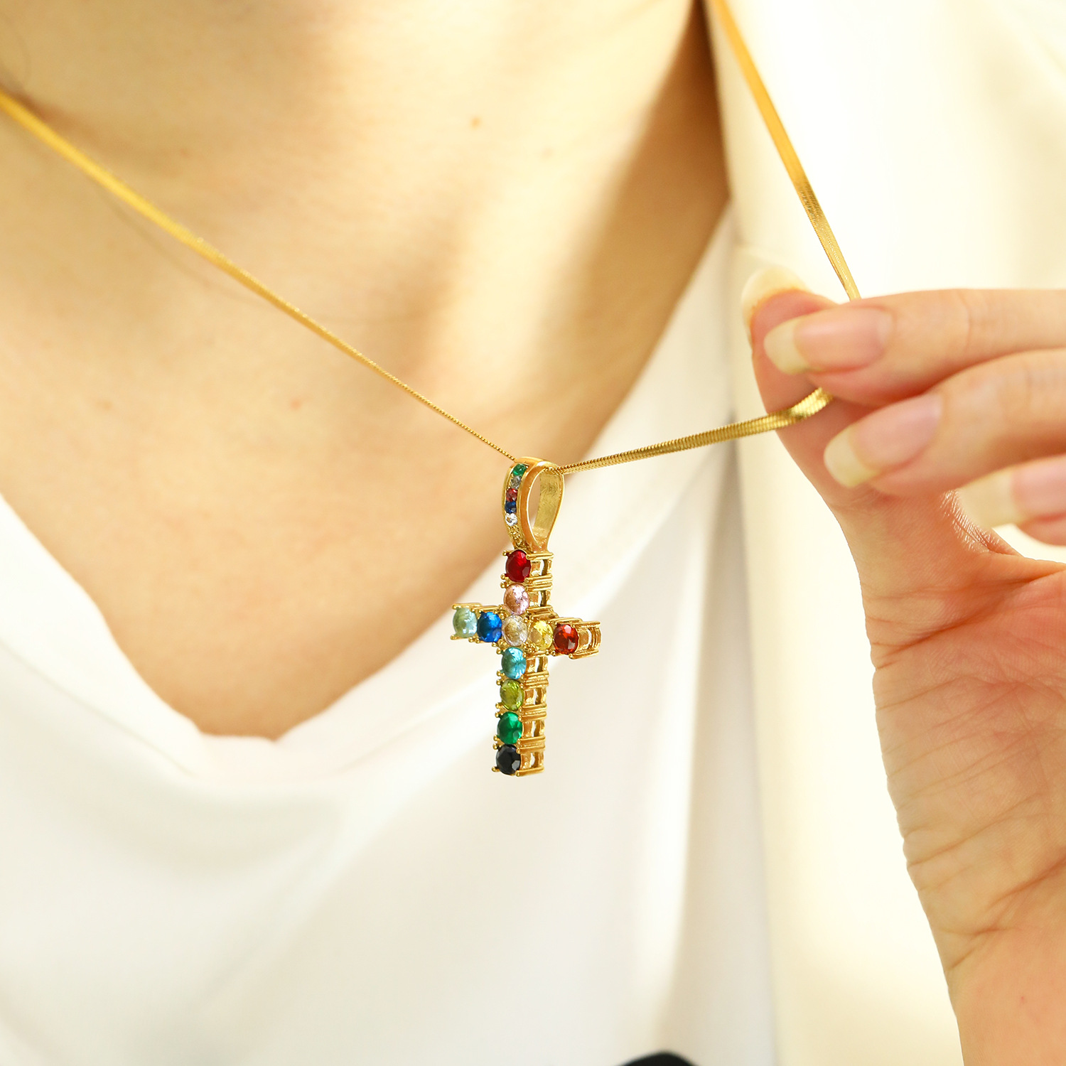14g Weight Real Gold Plated Plating Material Rhinestones Inlay Material Pendant Necklace Classification 1 Piece Quantity Casual, Daily Occasion 304 Stainless Steel Material Cross Pattern Women's Gender Vintage Style Style Waterproof Non Tarnish, Plating, Inlay Craft Real Gold Plated Cross 304 Stainless Steel Vintage Style Waterproof Non Tarnish Pendant Necklace 1