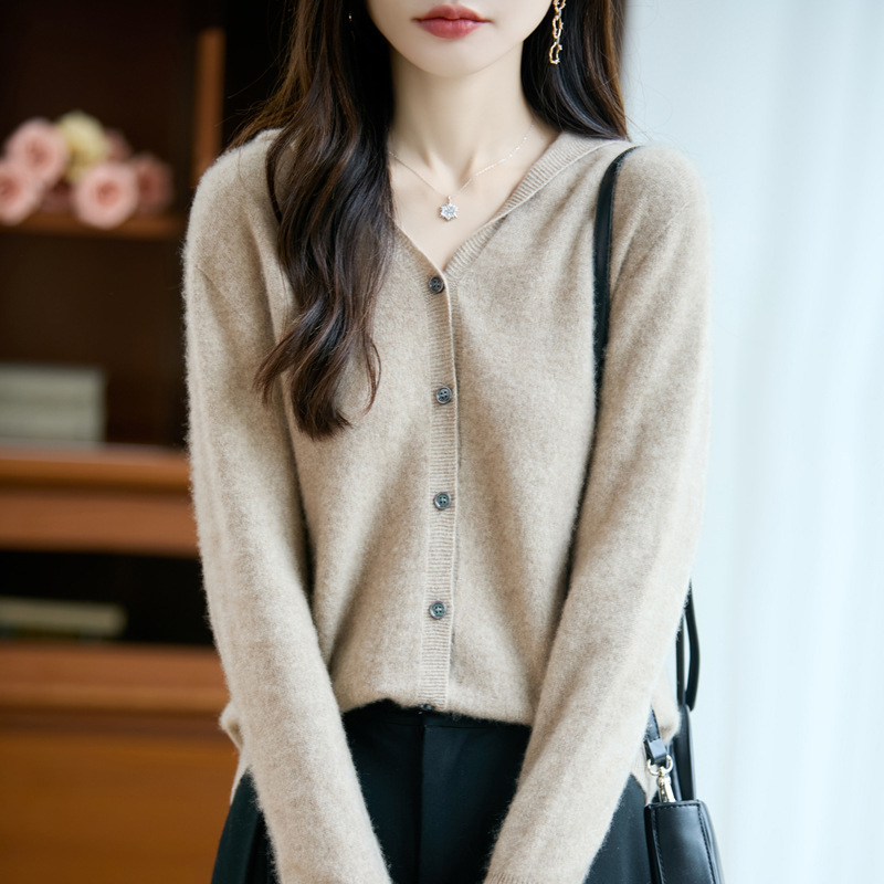 亲肤感100%羊毛一线成衣帽衫针织毛衣外套软糯上衣针织开衫女现货|undefined