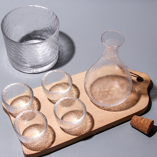 Chinese-style sake bottle white liquor cup set transparent glass household swan neck ice wine bottle plum wine bottle fruit wine cup wine utensils 