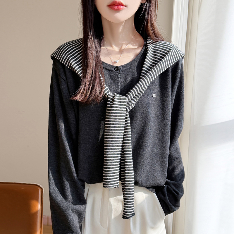 2026 Spring and Autumn New Style Fine Wool Knitted Cardigan with Scarf, Round Neck, Long Sleeve, Women's Designer Top Jacket 2026 Spring and Autumn New Style Fine Wool Knitted Cardigan with Scarf, Round Neck, Long Sleeve, Women's Designer Top Jacket