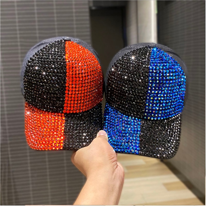 Femmes Élégant Style Simple Bloc De Couleur Strass Avant-toit Incurvé Casquette De Baseball display picture 3