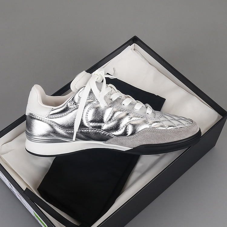 Topboard 24A New Goatskin Quilted Tennis Shoes Black and White Panda Color Matching Lace-Up Sneakers Fashionable Casual Shoes for Women