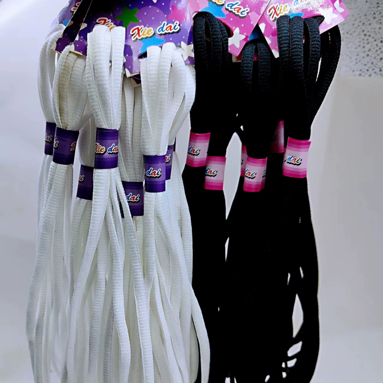 Yiwu предметы первой необходимости студенческие модные повседневные спортивные шнурки 2 юаня магазин поставляет полипропиленовые цветные полукруглые шнурки оптом