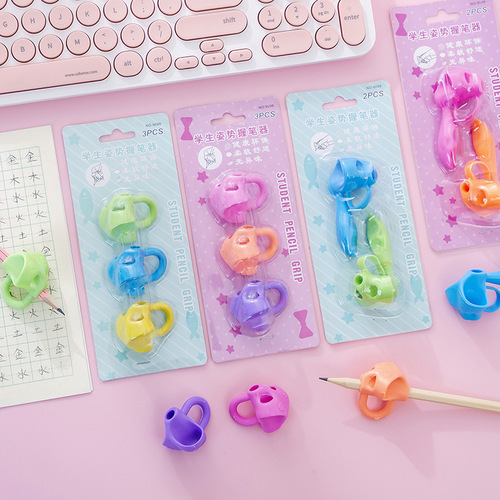 Pen holder children's pen grip corrector kindergarten beginner primary school student pen control pen holding posture correction training device