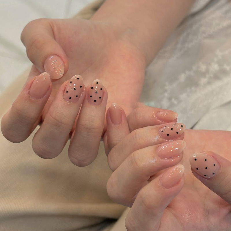 Simple and Versatile European and American Style Wearable Nails, Nude Color Polka Dot Short Almond Nails, Manicure Nail Pieces, Wearable Fake Nails Wholesale Simple and Versatile European and American Style Wearable Nails, Nude Color Polka Dot Short Almond Nails, Manicure Nail Pieces, Wearable Fake Nails Wholesale