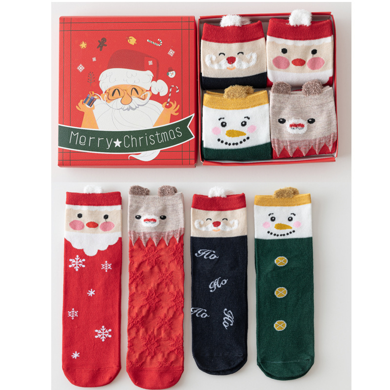 Medias de Navidad transfronterizas caja de regalo otoño y invierno nuevos productos de dibujos animados estereoscópicos lindos calcetines de mediana de mujer mediana medias rojas de Navidad al por mayor