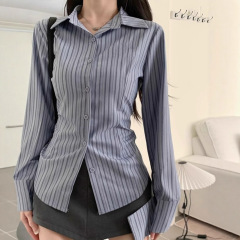 高级感穿搭条纹衬衫女2025新款修身短款御姐绝美气质甜辣翻领上衣