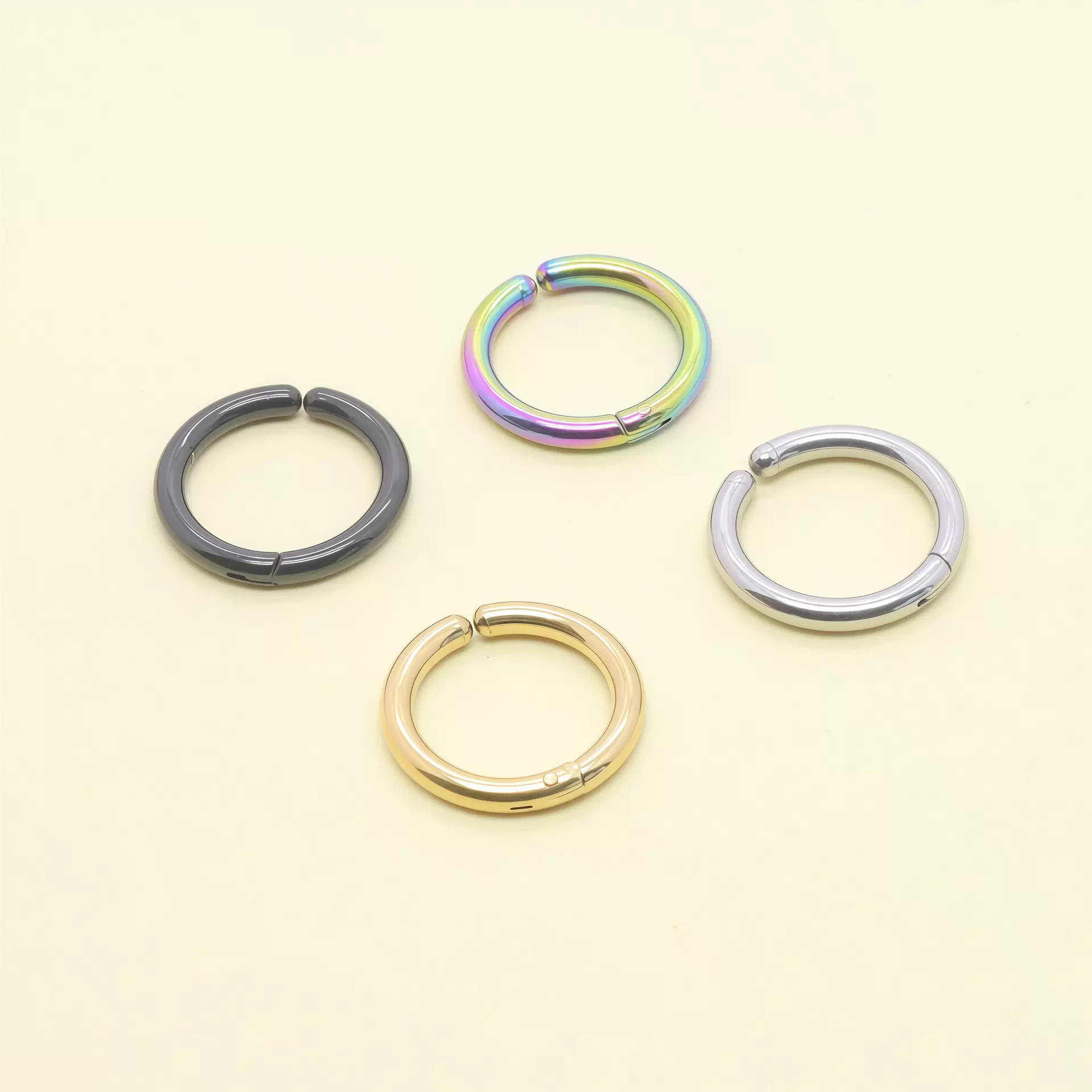 工厂直销简约圆圈无耳洞不锈钢耳夹潮男钛钢圆形耳环跨境耳饰饰品