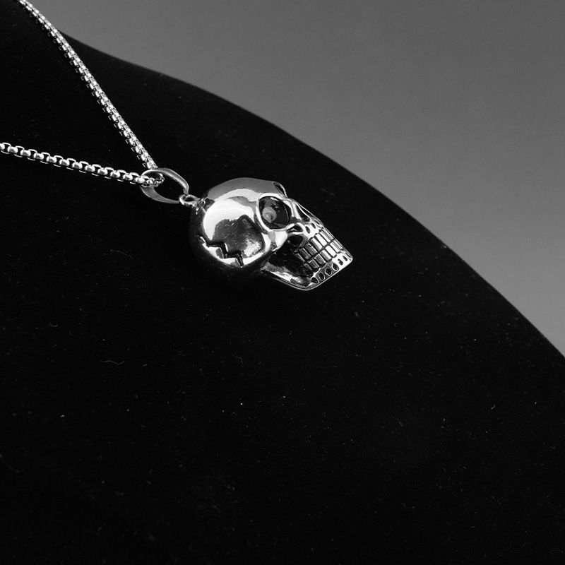 Skull Pendant Necklace Titanium Stainless Steel For Men_voghion.com