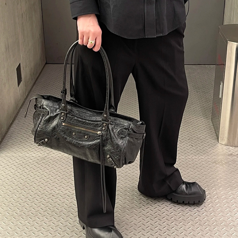 高级感辣妹朋克机车包大容量托特单肩斜挎手提时髦简约腋下女包包|undefined