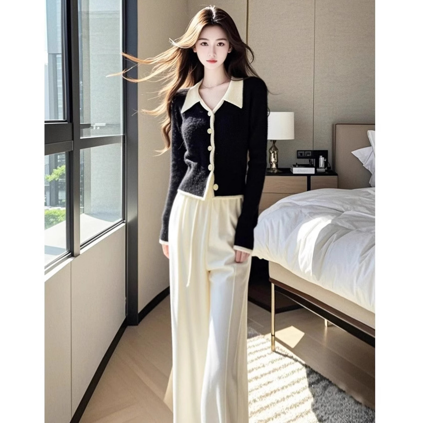 가을은 세트 겨울 통근 검은 색 대비 스웨터 넓은 다리 바지를 일하기 위해 세련된 외국식 여성 의류 세트를 착용하십시오.