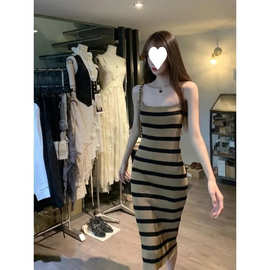 性感条纹针织吊带连衣裙女夏季2025新款韩版气质修身中长款包臀裙