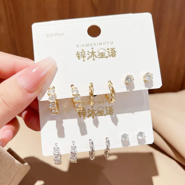 Eco-Friendly Copper Round Zirconia-Studded Earrings with a Twist Design, Fashionable and Delicate Ear Hoops for Women