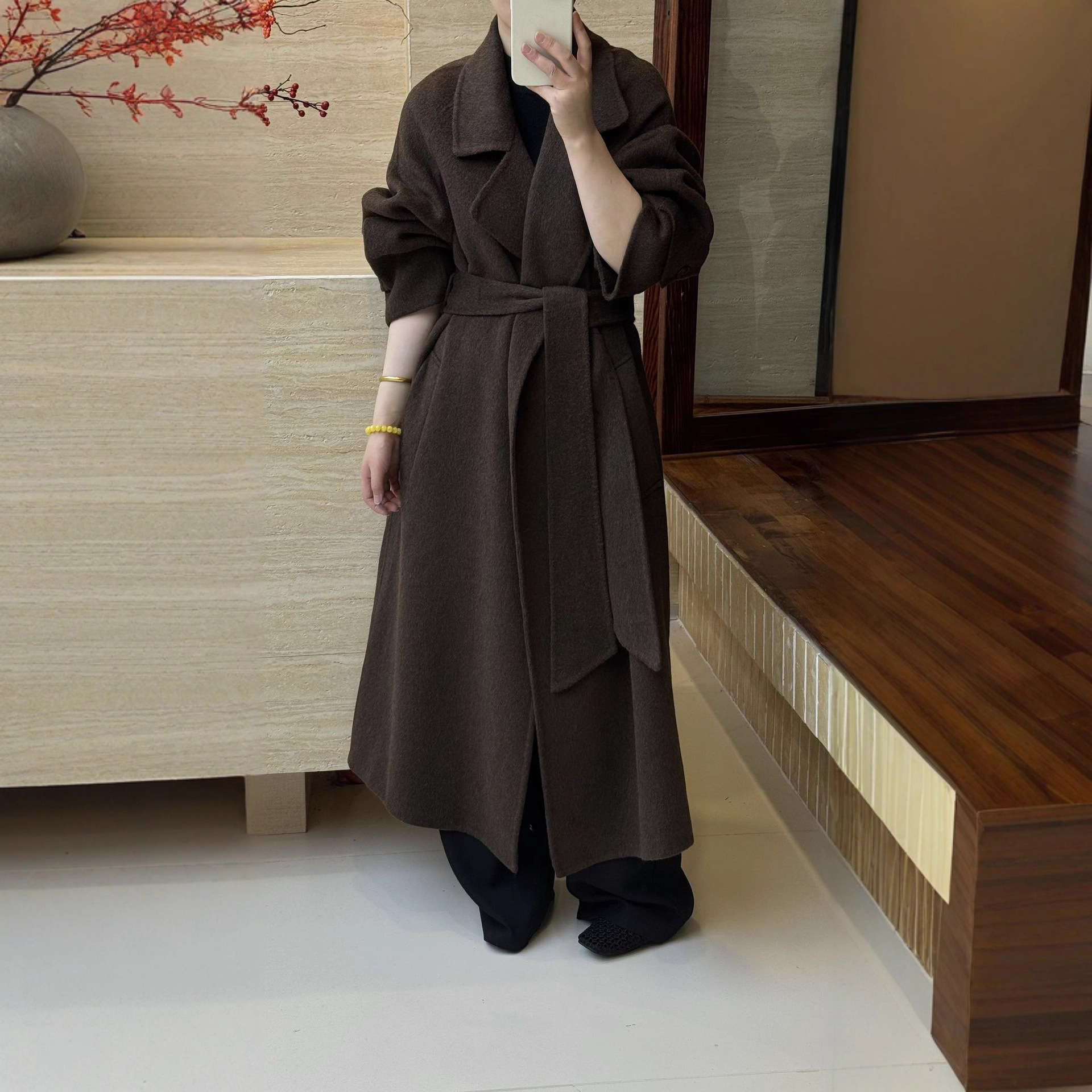 Extended Version, Waist-Cinching, Belted Wool Coat, Winter Wear, Hepburn Style, Double-Sided Long Coat for Women, Large Lapel, Fashionable and Elegant