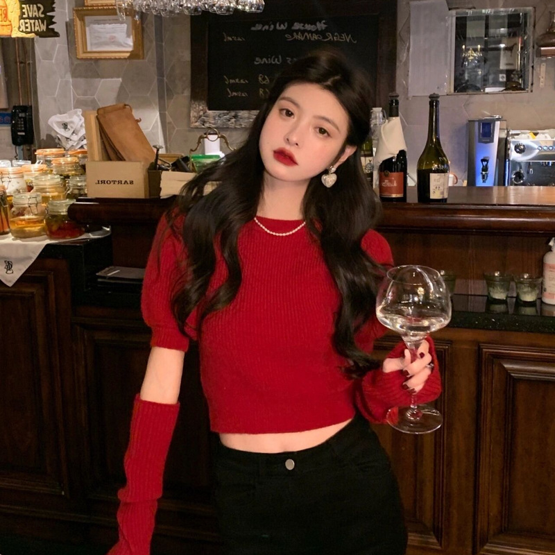 French High-End Red Sleeve Knitwear Sexy New Year Christmas Black Tea Style Puff Sleeve Short Top Knitwear
