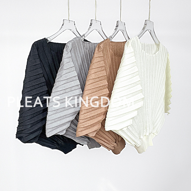 Japanese and Korean New High-end Miyake Style Pleated Urban Elegant Gorgeous Women's Slim-fit Slimming Short-sleeved TT Top Japanese and Korean New High-end Miyake Style Pleated Urban Elegant Gorgeous Women's Slim-fit Slimming Short-sleeved TT Top