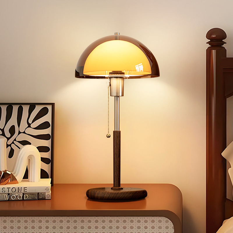 Cross-border American medieval desk lamp light luxury designer living room study bedroom bedside lamp brass atmosphere desk lamp