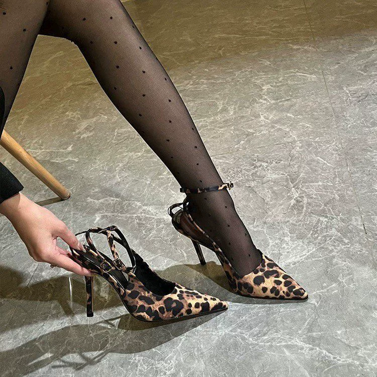 Туфли на высоком каблуке с леопардовым принтом Баотоу Женская весна и лето 2025 Новый пояс с тонким каблуком