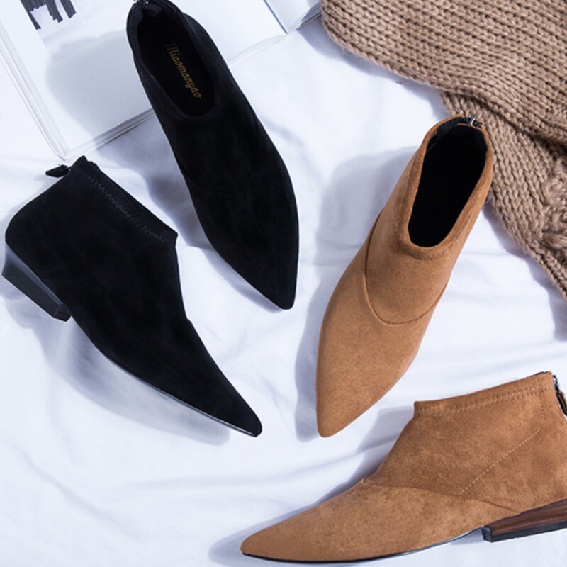 2024 Autumn/Winter Flat Short Boots, Pointed Toe Breathable Women's Shoes with Back Zipper, Versatile and Popular on Instagram, Solid Color, Ins Style