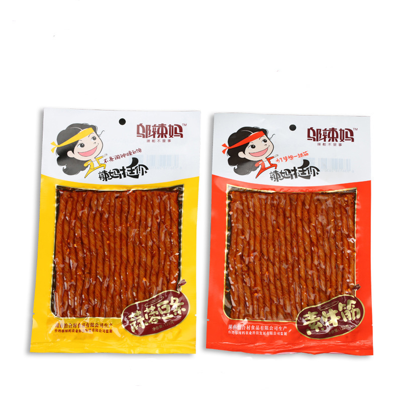 现货邬辣妈辣条素牛筋蒜蓉豆条香辣味豆干豆腐干休闲零食麻辣小吃