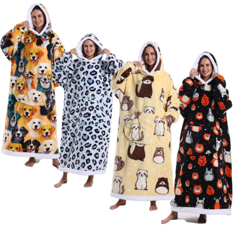 Cross-border 2025 new winter clothing lazy TV blanket flannel oversized lambswool cartoon pullover wholesale