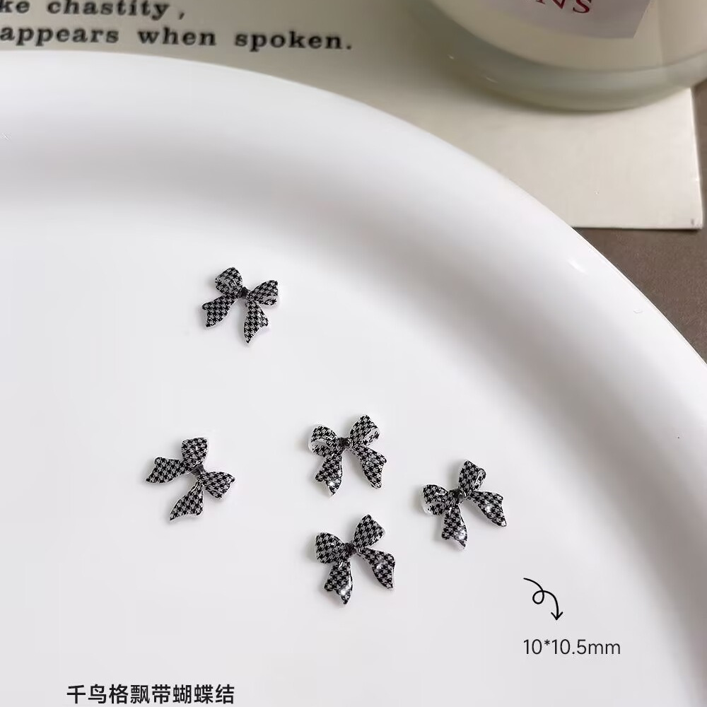 10 # 격자 무늬 폴카 도트 활