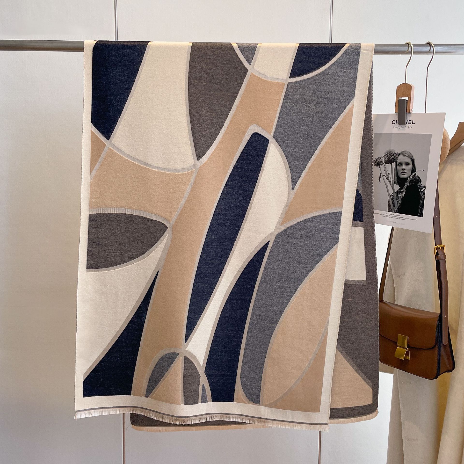 Estilo coreano color geométrico a juego de doble cara gruesa cálida bufanda mujer Otoño e Invierno Nueva bufanda de Cachemira aire acondicionado chal de doble uso