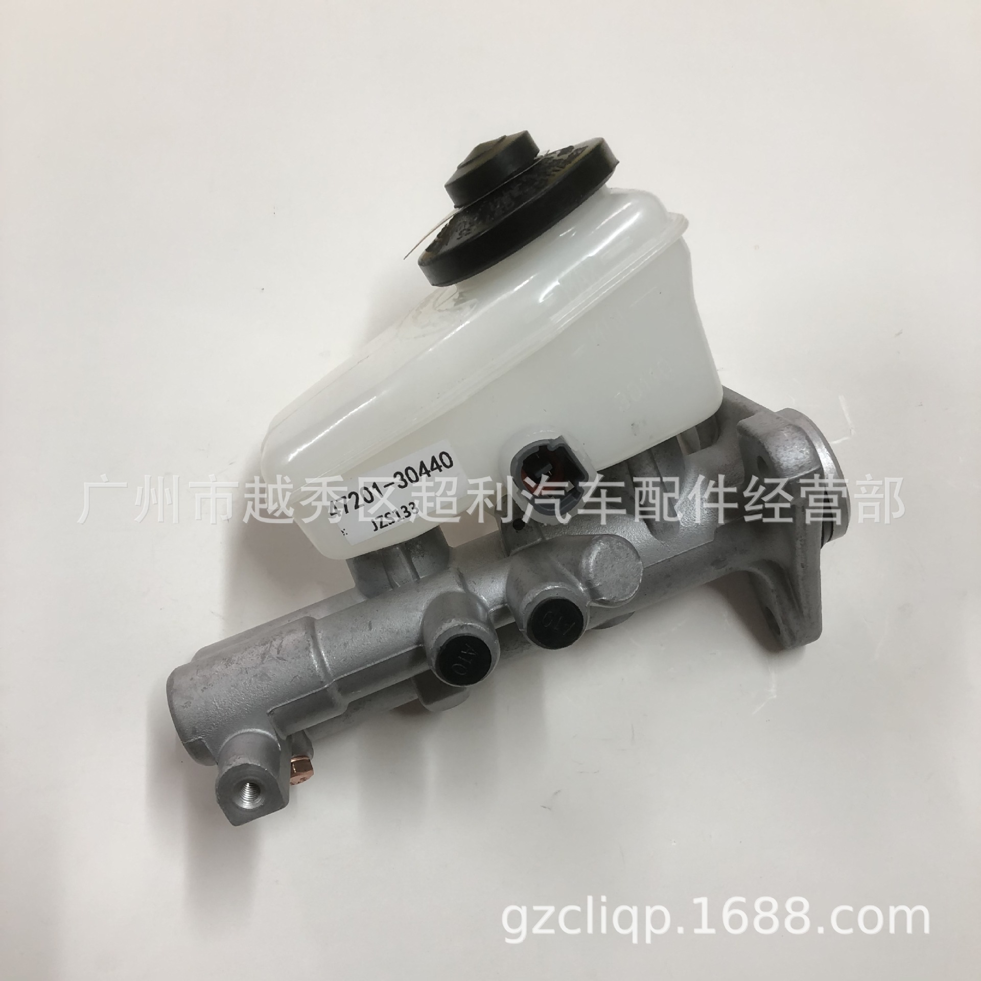 Applicable to 47201-30440 JZS133 JZS147 JZS149 JZS1554WD brake master cylinder