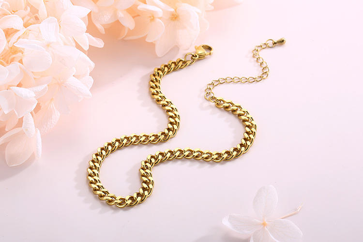 Fashion simple stainless steel Cuban chain anklet 18K gold female foot ornament wholesale