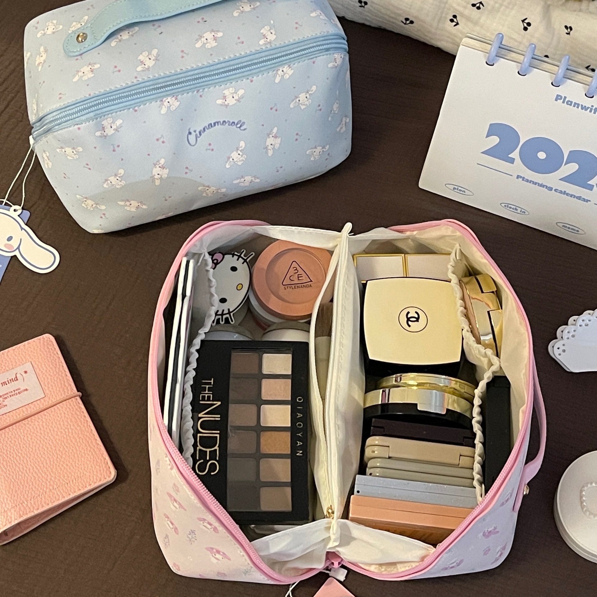 Bolsa de maquillaje auténtica Sanliou para viajes de niñas bolsas de almacenamiento portátiles de gran capacidad bolsas de almacenamiento de división bolsas de lavado de mano