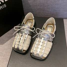 编织镂空罗马鞋女夏季软底2024新款小众设计方头系带平底包头凉鞋