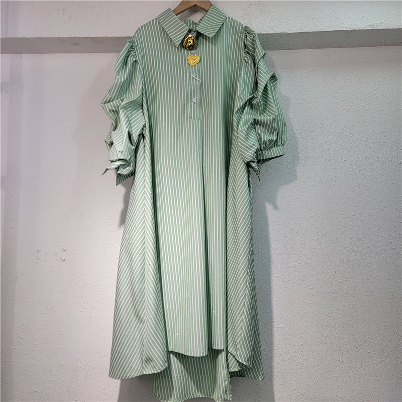 Diseño coreano sensación de burbuja de manga empalmado estriado vestido de manga media 2026 primavera nuevo vestido largo simple image 3