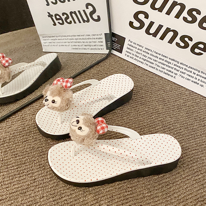 En 2025, el nuevo dibujo animado de punto de onda con suela gruesa trapeador de caracteres chinos en el interior del hogar, zapatillas antideslizantes en el interior, zapatillas frías en el exterior y trapeadores fríos en los pies.