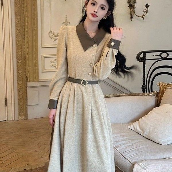 金缕檀心 法式气质纽扣拼接燕麦色长袖连衣裙女2025秋季新款长裙|undefined
