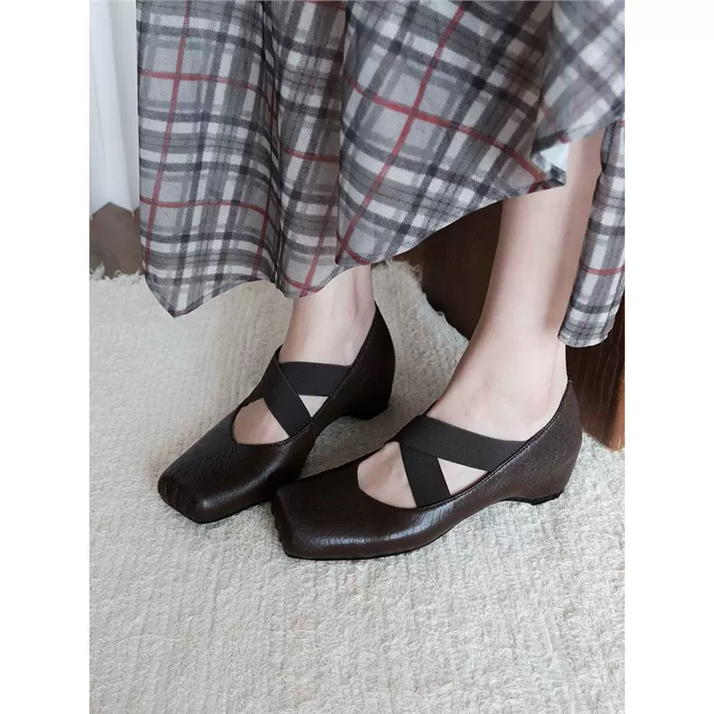 大象风2025软皮珍鞋简版极芭蕾猪鼻女复古纹玛丽单鞋新款时装