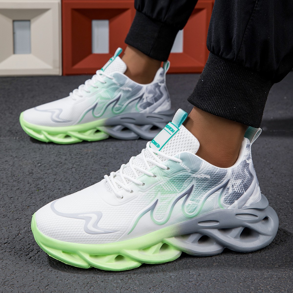 Zapatos transfronterizos de gran tamaño con suela torta para hombres y mujeres 2025 nuevos zapatos casuales de malla adhesivos fríos zapatos deportivos de moda livianos bajos