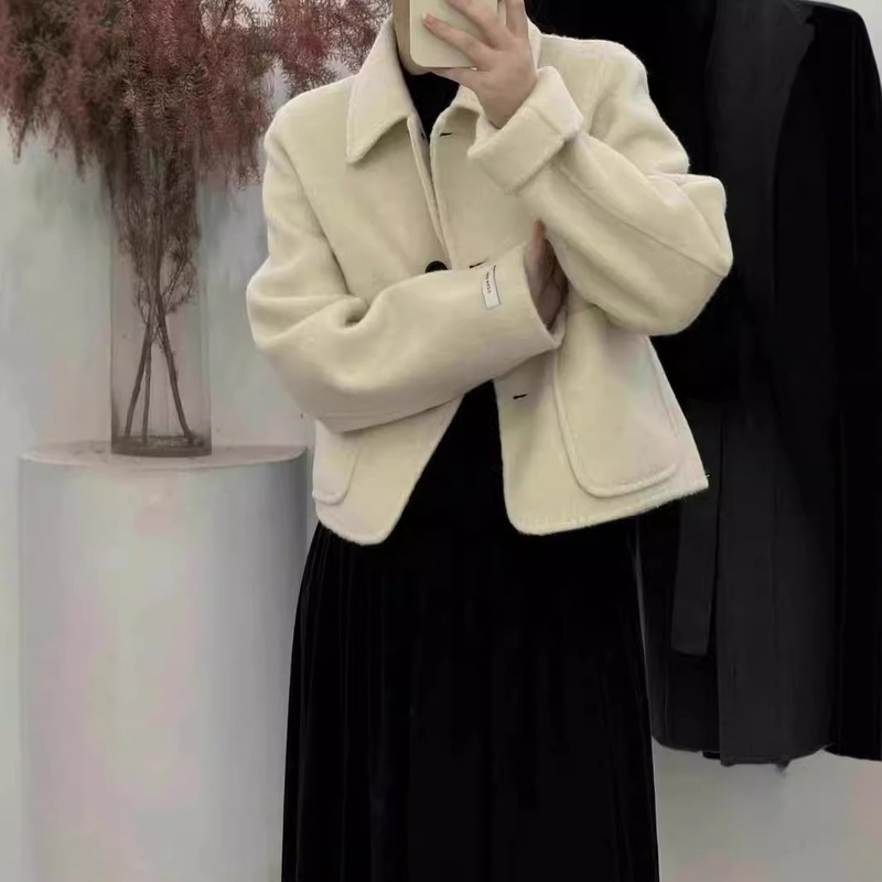 Petite Short Double-Sided Wool Coat with Simple Long Sleeves, Peter Pan Collar, Cashmere, Long Plush, Thickened, Elegant for Commuting