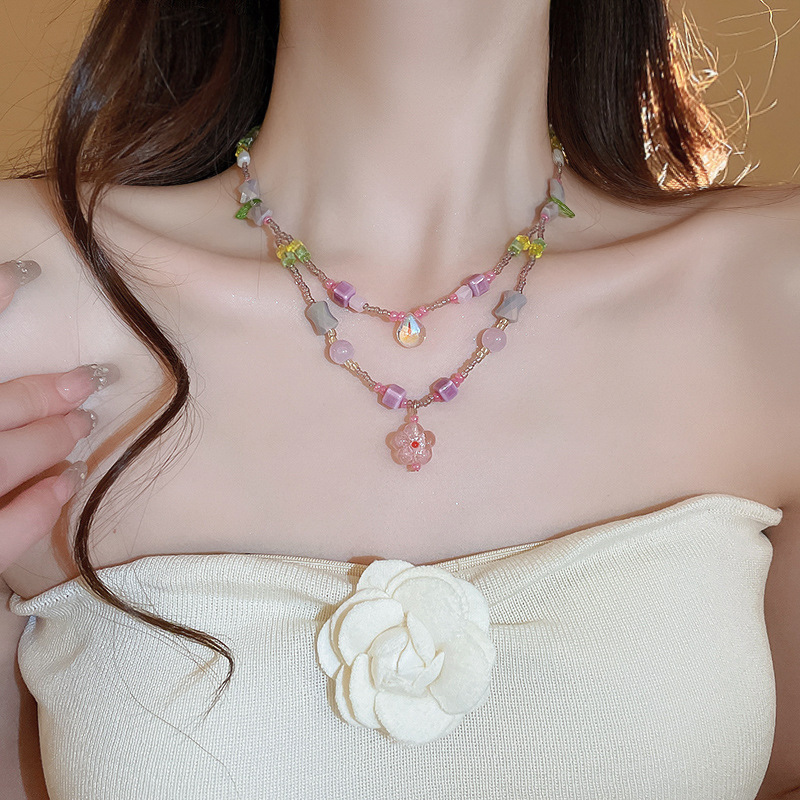 Collar con colgante de cuentas de estrella de color de verano, dulce femenino, pequeña cadena de clavícula fresca, estilo de vacaciones, collar de todo fósforo de nicho