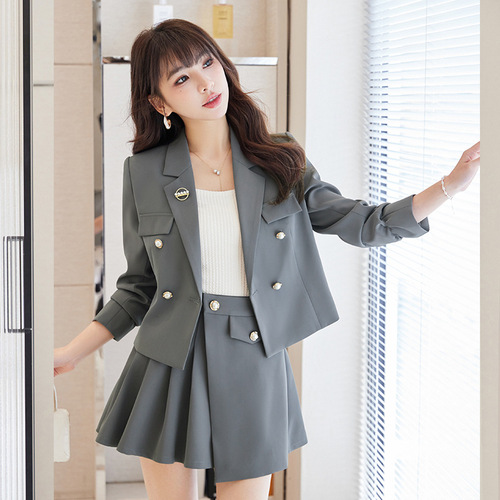 Small blazer women's short design niche professional tops fashionable casual small suit