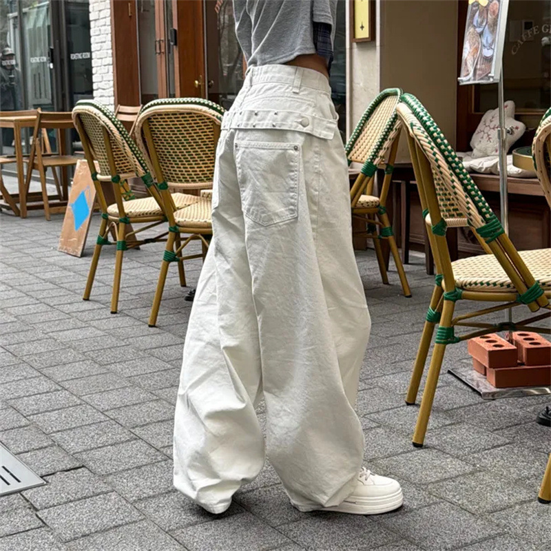Korean Retro Stud Rivet Back-Belt Design Wide-Leg Loose Jeans Korean Retro Stud Rivet Back-Belt Design Wide-Leg Loose Jeans