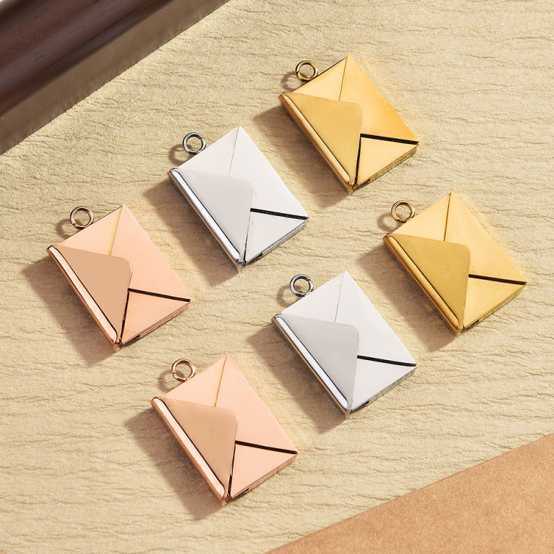 Cross-Border Stainless Steel Envelope Pendant DIY Necklace That Can Be Opened, Creative Love Letter Valentine's Day Gift with Engraving, Chain Not Included
