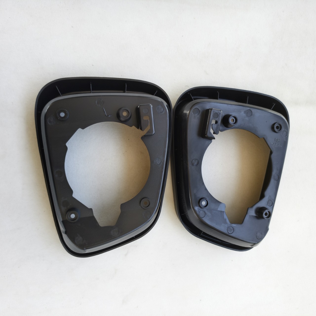 Suitable for Buick Encore, Chevrolet Trax 13-18 models, Opel Mokka X mirror frame, reversing rearview mirror frame